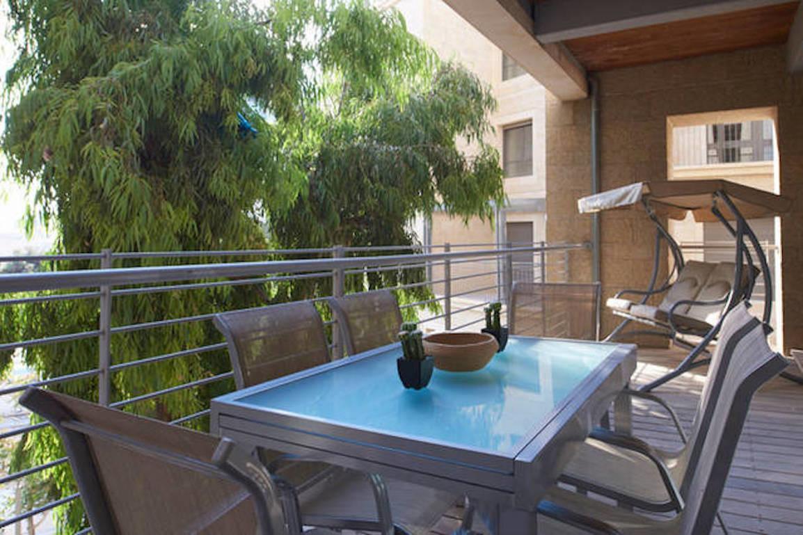 Chic & Quiet Apartments In City Center By Feelhome Jerusalem Exterior foto
